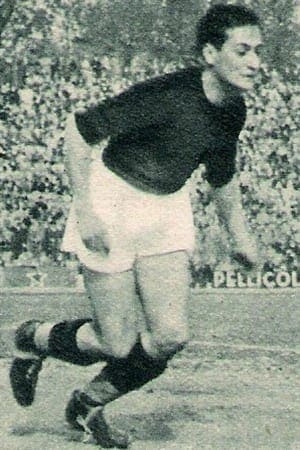 Erminio Asin in azione con la Roma