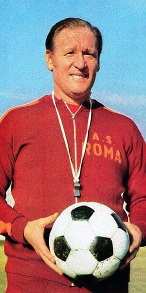 Nils Liedholm con la tuta della Roma